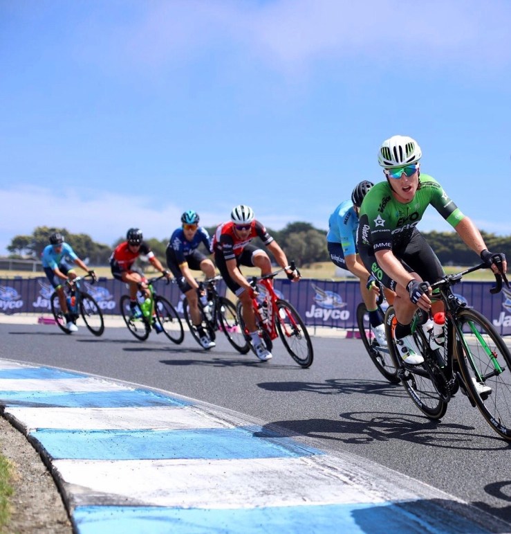 81FB3749-D9F6-4B12-803D-E77474ED8E23